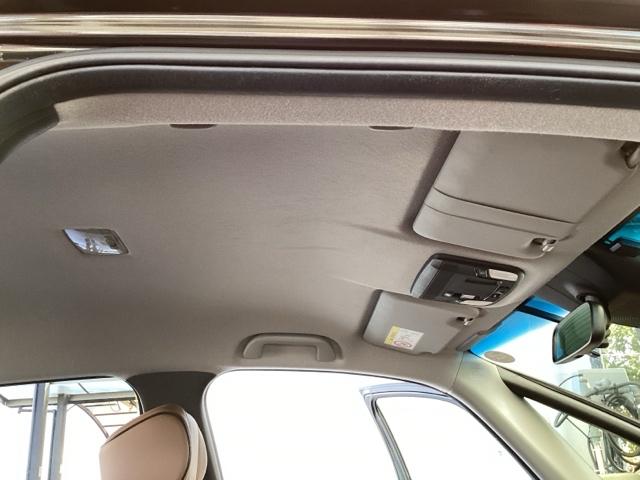 フィット ｅ：ＨＥＶリュクス　純正メモリーナビ　ドラレコ　リアカメラ、　誤発進抑制機能　本革シート　ＥＴＣ付　ＬＥＤ　シートヒーター　クルーズコントロール　セキュリティアラーム　ドライブレコーダー　ＤＶＤ　ＶＳＡ　フルセグ　ＵＳＢ（56枚目）