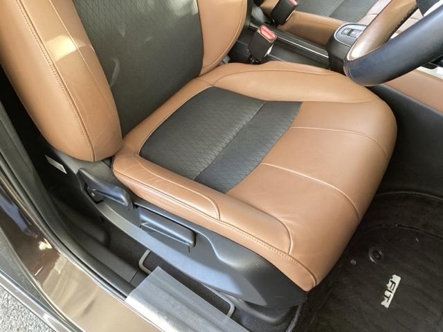 フィット ｅ：ＨＥＶリュクス　純正メモリーナビ　ドラレコ　リアカメラ、　誤発進抑制機能　本革シート　ＥＴＣ付　ＬＥＤ　シートヒーター　クルーズコントロール　セキュリティアラーム　ドライブレコーダー　ＤＶＤ　ＶＳＡ　フルセグ　ＵＳＢ（59枚目）