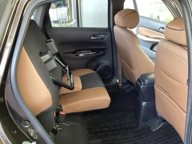 フィット ｅ：ＨＥＶリュクス　純正メモリーナビ　ドラレコ　リアカメラ、　誤発進抑制機能　本革シート　ＥＴＣ付　ＬＥＤ　シートヒーター　クルーズコントロール　セキュリティアラーム　ドライブレコーダー　ＤＶＤ　ＶＳＡ　フルセグ　ＵＳＢ（62枚目）