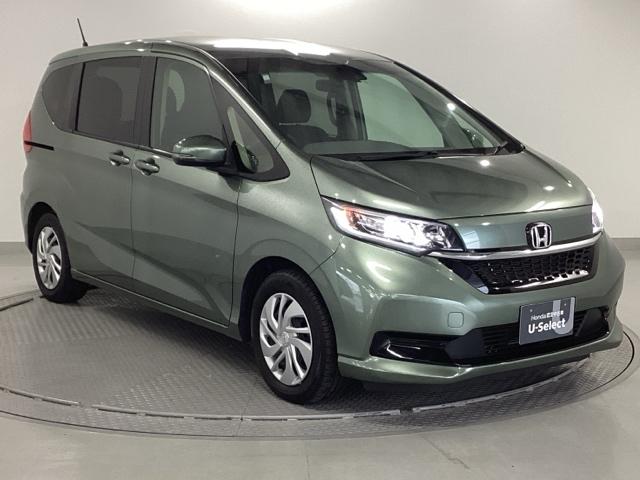 フリード G 純正ナビ リアカメラ 6人乗り Aクルーズ 3列シート LEDヘッドライト パワーウインドウ Rカメラ イモビ VSA USB ドライブレコーダー エアコン エアバッグ スマートキー ECONモード(7枚目)