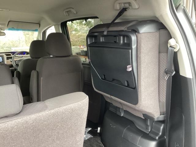 フリード G 純正ナビ リアカメラ 6人乗り Aクルーズ 3列シート LEDヘッドライト パワーウインドウ Rカメラ イモビ VSA USB ドライブレコーダー エアコン エアバッグ スマートキー ECONモード(23枚目)