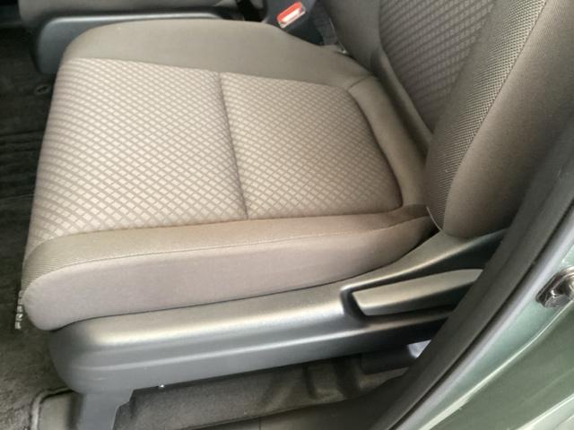 フリード G 純正ナビ リアカメラ 6人乗り Aクルーズ 3列シート LEDヘッドライト パワーウインドウ Rカメラ イモビ VSA USB ドライブレコーダー エアコン エアバッグ スマートキー ECONモード(41枚目)