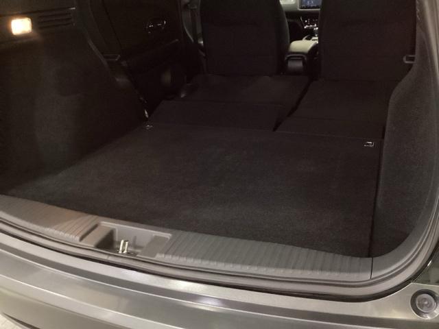 ヴェゼル ハイブリッドX メモリーナビ ETC リアカメラ シートヒーター ナビTV キーレス Aストップ スマートキー&プッシュスタート ESC PS サイドカーテンエアバック AAC DVD再生 ABS付 PW LED(24枚目)