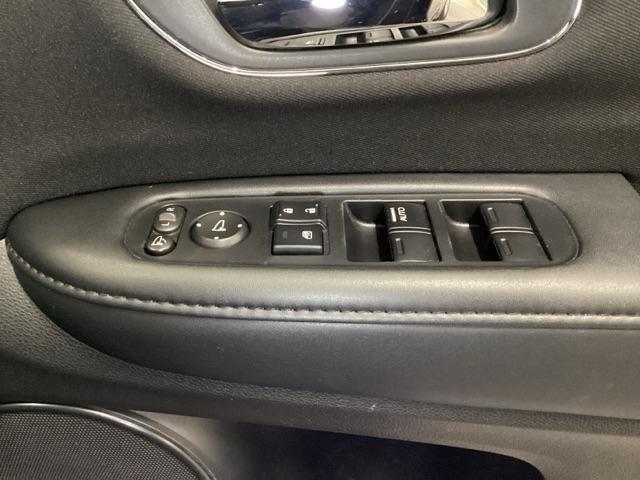 ヴェゼル ハイブリッドX メモリーナビ ETC リアカメラ シートヒーター ナビTV キーレス Aストップ スマートキー&プッシュスタート ESC PS サイドカーテンエアバック AAC DVD再生 ABS付 PW LED(31枚目)