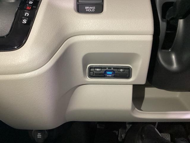 N-BOX ベースグレード HondaCONNECT対応純正メモリーナビ ドラレコ アイスト セキュリティアラーム 両側スライド 地デジTV 誤発信抑制機能 キーレスエントリー 前席シートヒーター USBポート バックカメラ付(14枚目)