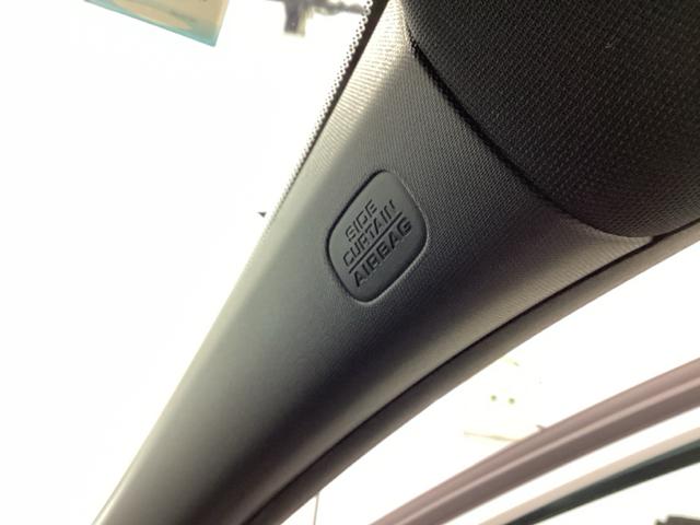 �T�C�h�J�[�e���G�A�o�b�O���t���Ă��܂��B