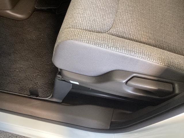 N-BOX L 純正ナビ 片側電動スライドドア ETC バックセンサー 地デジフルセグTV Wエアバッグ 前席シートヒーター USB接続 ナビTV LED リモコンキー Bカメラ イモビ DVD VSA ドラレコ付(40枚目)