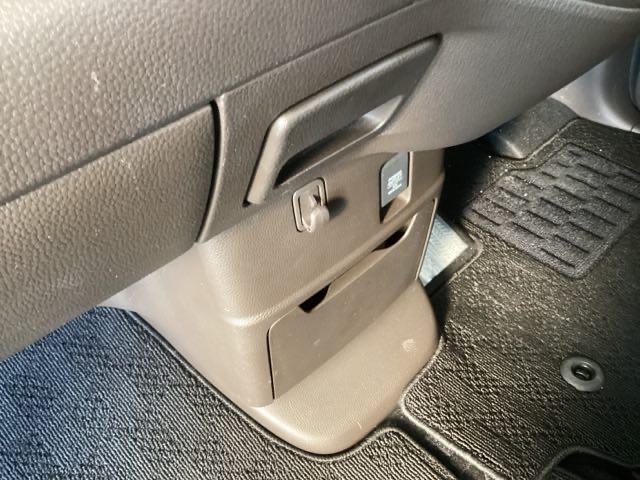 N-BOX L 純正ナビ 片側電動スライドドア ETC バックセンサー 地デジフルセグTV Wエアバッグ 前席シートヒーター USB接続 ナビTV LED リモコンキー Bカメラ イモビ DVD VSA ドラレコ付(42枚目)