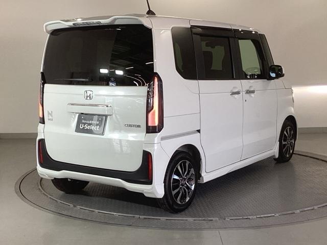 Ｎ－ＢＯＸカスタム ベースグレード　純正ナビ　フルセグ　リアカメラ　ベンチシ－ト　アクティブクルーズ　前席シートヒーター　イモビライザー　ＵＳＢ　運転席エアバッグ　スマートキー＆プッシュスタート　ＬＥＤヘッド　Ｂモニター　フリーキー（8枚目）