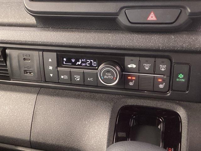 Ｎ－ＢＯＸカスタム ベースグレード　純正ナビ　フルセグ　リアカメラ　ベンチシ－ト　アクティブクルーズ　前席シートヒーター　イモビライザー　ＵＳＢ　運転席エアバッグ　スマートキー＆プッシュスタート　ＬＥＤヘッド　Ｂモニター　フリーキー（13枚目）