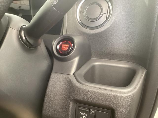 Ｎ－ＢＯＸカスタム ベースグレード　純正ナビ　フルセグ　リアカメラ　ベンチシ－ト　アクティブクルーズ　前席シートヒーター　イモビライザー　ＵＳＢ　運転席エアバッグ　スマートキー＆プッシュスタート　ＬＥＤヘッド　Ｂモニター　フリーキー（15枚目）