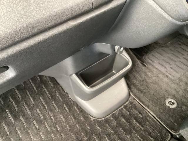 Ｎ－ＢＯＸカスタム ベースグレード　純正ナビ　フルセグ　リアカメラ　ベンチシ－ト　アクティブクルーズ　前席シートヒーター　イモビライザー　ＵＳＢ　運転席エアバッグ　スマートキー＆プッシュスタート　ＬＥＤヘッド　Ｂモニター　フリーキー（43枚目）