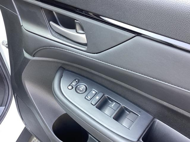 ＷＲ－Ｖ Ｚブラックスタイル　純正メモリーナビ　ドラレコ　リアカメラ　サイドエアバック　ＥＴＣ車載器　ＬＥＤヘッドライト　ＵＳＢ　ドライブレコーダー　盗難防止システム　オートライト　バックカメラ　スマートキー　オートエアコン（49枚目）