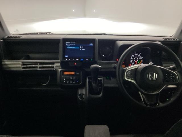 �p�[�L���O�u���[�L�̓t�b�g���Ȃ̂ŉ^�]�ȂƏ���Ȃ̊Ԃ͂�������A�ړ����y�X�ł��B�����Ǝ肪�͂��ʒu�ɂ`�s�Z���N�g���o�[��G�A�R���X�C�b�`�Ȃǂ����葀�쐫�ɗD��Ă��܂�