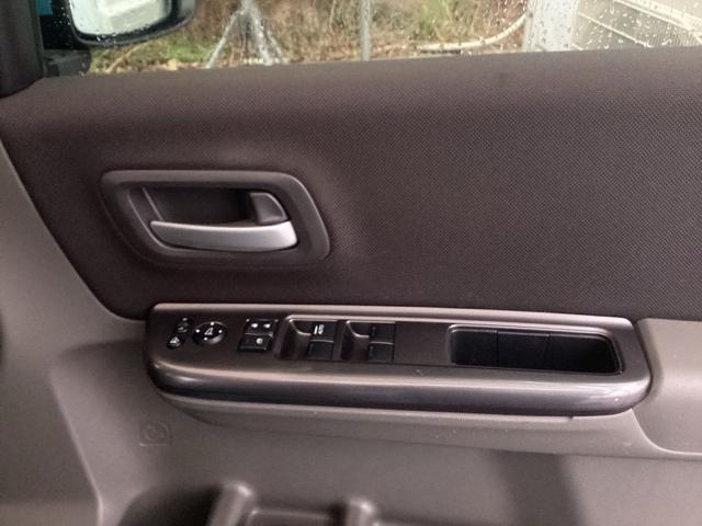 フリード G・ホンダセンシング ディスプレイオーディオ ワンセグ 6人乗り W電動ドア キーフリ スマートキーシステム イモビ USBポート カラーバックモニター 横滑防止装置 LEDランプ エアコン クルコン パワーウィンドウ(47枚目)