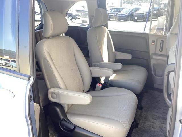 �Q��ڂ͗����ɃA�[�����X�g�̕t�����L���v�e���V�[�g�ł��B���N���C�j���O�͂������A�X���C�h���\�ł��B