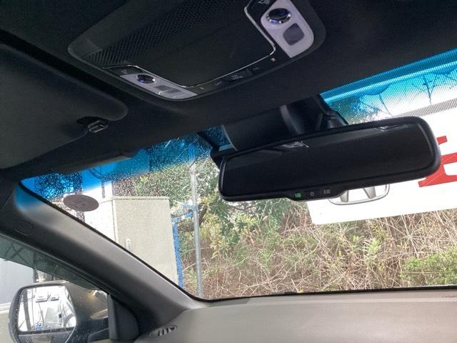 �g���������Z���V���O���ځI�~���g���[�_�[�ƒP��J�����ŁA�N���}�̑O���̏󋵂�F���B�u���[�L��X�e�A�����O�̐���Z�p�Ƌ������A���S�E���K�ȉ^�]�⎖�̉�����x�������i�̃V�X�e���ł��I