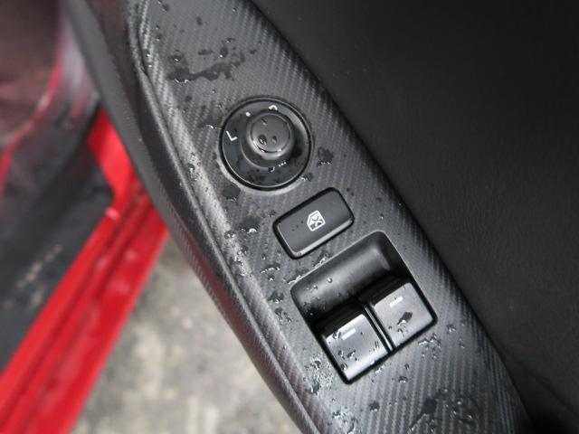 ロードスター Ｓスペシャルパッケージ　スマートキー　プッシュスタート　ナビ　ＴＶ　純正１６インチアルミホイール　オートエアコン　トラクションコントロール（15枚目）