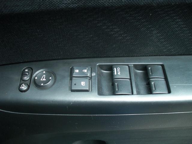 N-BOXカスタム G・Lパッケージ 左パワースライドドア/ナビ/ワンセグ/HID/AW/スマートキー/アイドリングストップ(16枚目)