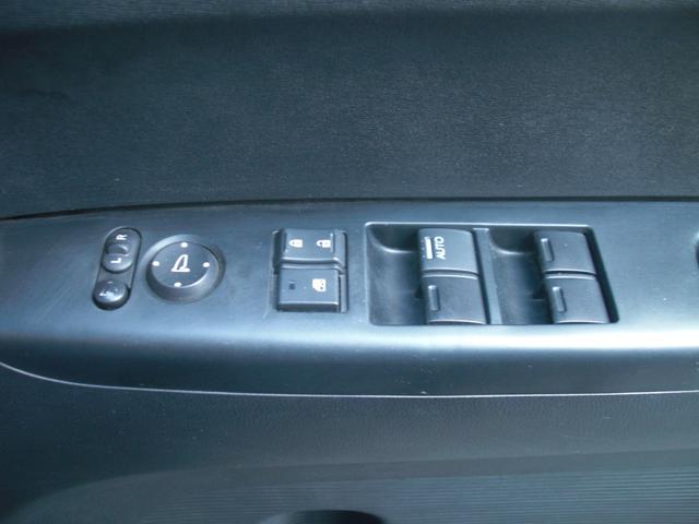 N-BOX G・Lパッケージ 左パワースライドドア/ナビ/ワンセグ/Bluetooth/バックカメラ/ETC/スマートキー/アイドリングストップ(15枚目)