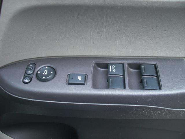 Ｎ－ＯＮＥ Ｇ・Ｌパッケージ　ナビ／フルセグ／Ｂｌｕｅｔｏｏｔｈ／ＨＩＤ／ＥＴＣ／スマートキー／アイドリングストップ（15枚目）