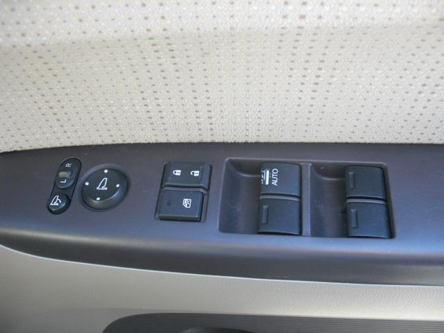 Ｎ－ＢＯＸ ２トーンカラースタイル　Ｇ・Ｌパッケージ　左パワースライドドア／ナビ／ワンセグ／Ｂｌｕｅｔｏｏｔｈ／バックカメラ／ＥＴＣ／ＨＩＤ／ＡＷ／スマートキー／アイドリングストップ（15枚目）