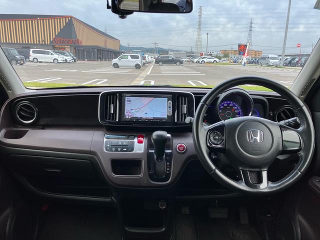 Ｎ－ＯＮＥ プレミアム・Ｌパッケージ　ナビ・ワンセグＴＶ／Ｂｌｕｅｔｏｏｔｈ接続／ＤＶＤ再生／プッシュスタート／スマートキー／１４インチアルミホイール／ＨＩＤヘッドランプ（2枚目）