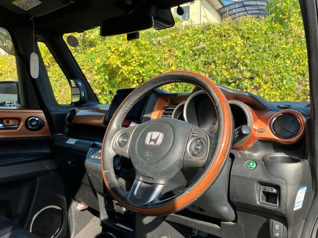 Ｎ－ＢＯＸスラッシュ Ｘ　ドライブレコーダー／バックカメラ／ナビ・テレビ／Ｂｌｕｅｔｏｏｔｈ接続／ＥＴＣ／シートヒーター／ＨＩＤヘッドランプ／クルーズコントロール／ハンドルヒーター（11枚目）