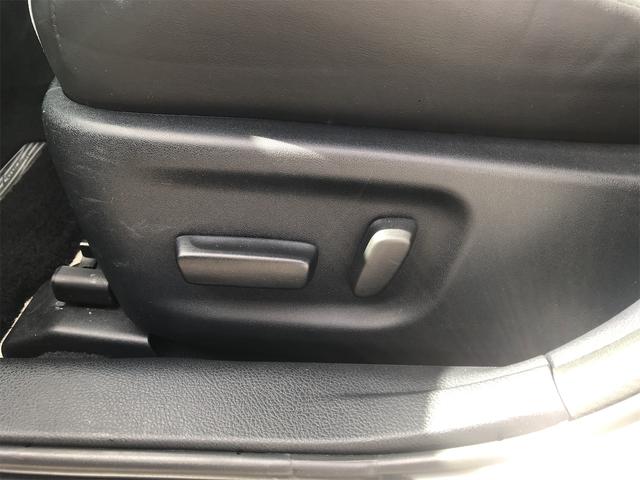 クラウンハイブリッド ハイブリッドアスリートＳ　Ｊ－フロンティア　純正８型ナビ　バックカメラ　セーフティセンスＰ　レーダークルーズコントロール　ＥＴＣ　ドライブレコーダー　ハーフレザーシート　シートヒーター　ステアリングヒーター　純正１８インチＡＷ（35枚目）