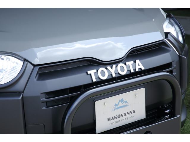 プロボックス 　オールペイント／スモークテールライト／リアエンブレムペイント／ＴＯＹＯＴＡエンブレム／グリルガード／ルーフレール／ルーフバスケット／ＴＯＹＯオープンカントリー／フィルム施工／サイドバイザー（11枚目）