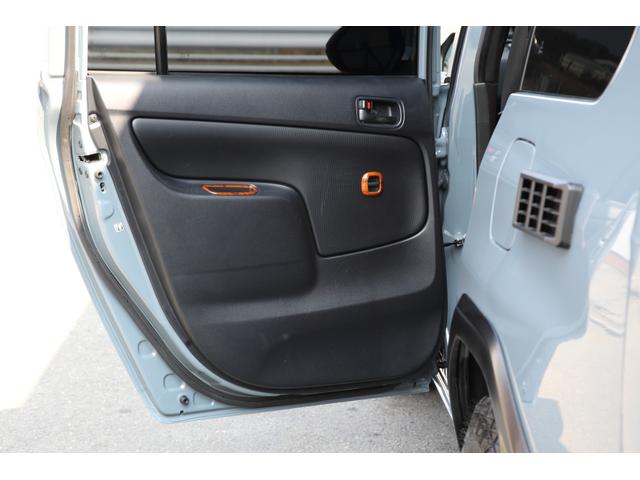 プロボックス ハイブリッドＦ　”７０”ＢＯＸ仕様　オールペイント【アンヴィル】１４インチＡＷ　ＢＲＵＴ－ＢＲ５５（ミルドサティンブラック）　グリップマックスＭＴタイヤ　シートカバー　ステアリング【レアル】リアスピーカー　ＥＴＣ（44枚目）