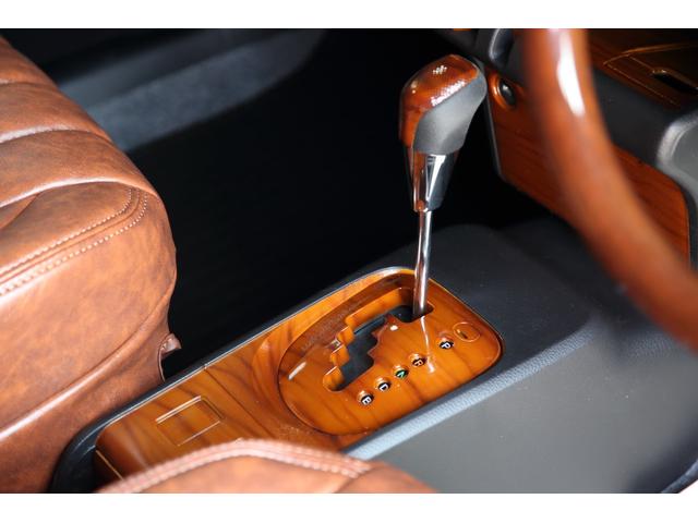 プロボックス ハイブリッドＦ　”７０”ＢＯＸ仕様　オールペイント【アンヴィル】１４インチＡＷ　ＢＲＵＴ－ＢＲ５５（ミルドサティンブラック）　グリップマックスＭＴタイヤ　シートカバー　ステアリング【レアル】リアスピーカー　ＥＴＣ（69枚目）