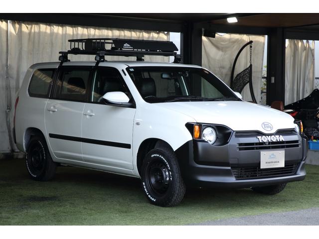 プロボックス Ｆ　丸目ヘッドライトキット　Ｆバンパーペイント　リフトアップ　スチールホイールペイント　ＴＯＹＯオープンカントリーＡＴタイヤ　シートカバー　ガングリップステアリング　車内パネルＰ　ＴＯＹＯＴＡエンブレム（3枚目）