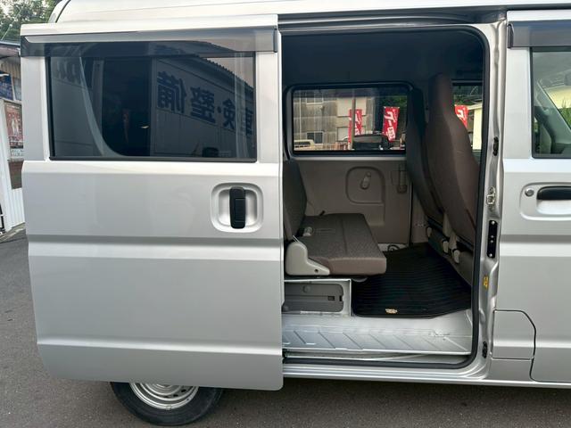 エブリイ ＰＡリミテッド　・４ＡＴ・禁煙車・ワンオーナー車・フロントパワーウインドウ・オートライト・ハイルーフ・キーレス・両側スライド・ドライブレコーダー・充電池ポート（16枚目）