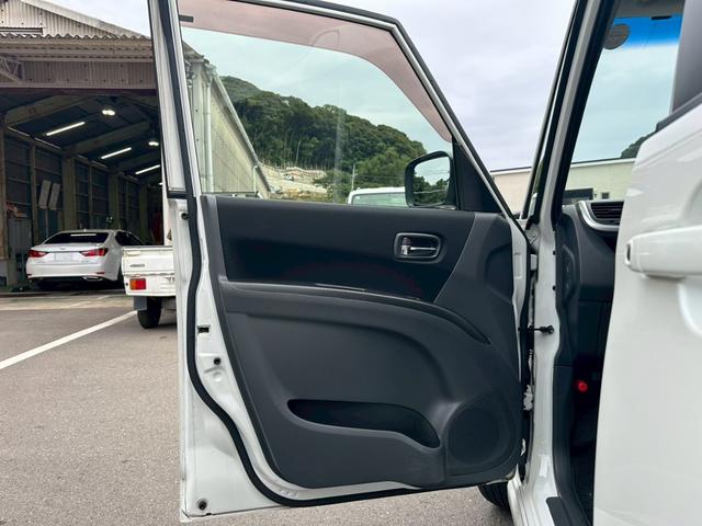 ソリオ Ｓ－ＤＪＥ　・両側電動パワースライドドア・衝突軽減ブレーキ・フルセグナビ・バックカメラ・ＥＴＣ・スペアキー有・新品タイヤ・新品バッテリー・プッシュスタート・フォグランプ・オートエアコン・オートライト（25枚目）