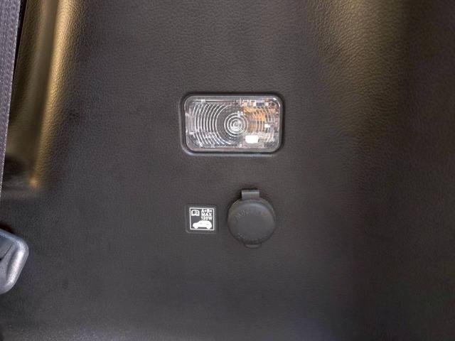 ソリオ ハイブリッドMZ ・全周囲カメラ・両側電動パワースライドドア・衝突軽減システム・純正フルセグナビ・新品タイヤ・新品バッテリー・プッシュスタート・スペアキー有・オートライト・オートエアコン・ETC(19枚目)