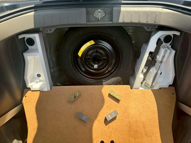 アルト Ｆ　・新品タイヤ・新品バッテリー（24枚目）