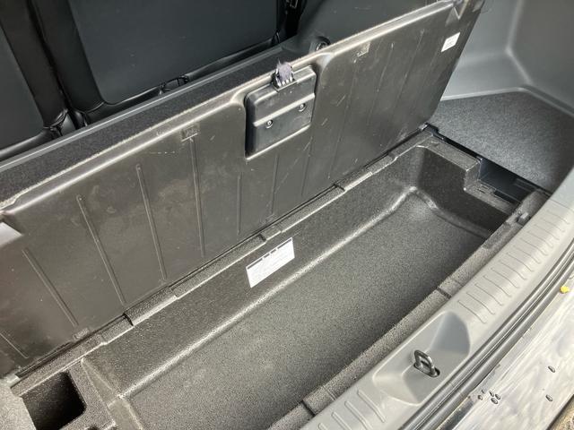 プリウスアルファ Ｓ　チューン　ブラック　５人乗り　純正ＨＤＤナビ　フルセグＴＶ　バックカメラ　ＥＴＣ車載器　前後ドラレコ　革調シートカバー　純正１６ＡＷ　タイヤ新品　オートクルーズ　オートエアコン　オートライト　ＢＬＵＥＴＯＯＴＨ（49枚目）