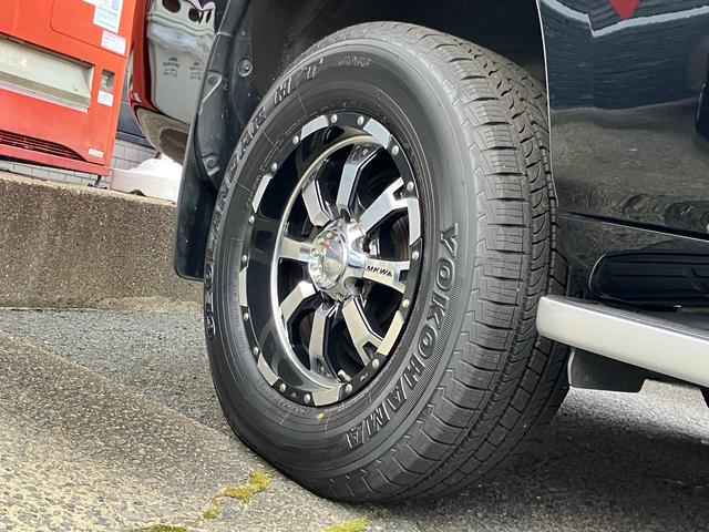 ランドクルーザープラド ＴＸ　／５人乗り／４ＷＤ／ガソリン車／サンルーフ／トヨタセーフティセンス／１オーナー／ＳＤナビ／フルセグ／Ｂｌｕｅｔｏｏｔｈ／自動ハイビーム／社外１７ＡＷ／ＬＥＤ／タイヤＧＥＯ新品／バッテリー新品（13枚目）