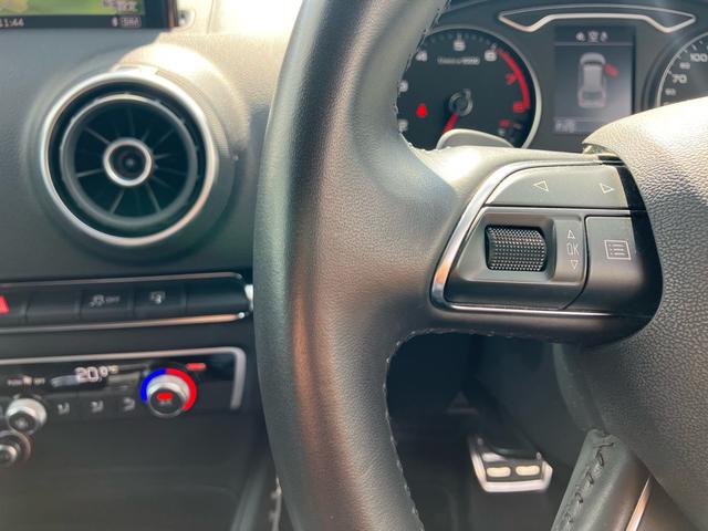 A3 スポーツバック1.4TFSI アルパイン前後ドライブレコーダー/社外マフラー/エアロ/ダウンサス/RSグリル/ETC/Bluetooth接続/アルミホイール/プッシュスタート/バックカメラ(19枚目)