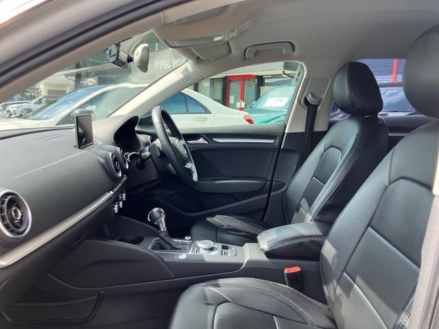 A3 スポーツバック1.4TFSI アルパイン前後ドライブレコーダー/社外マフラー/エアロ/ダウンサス/RSグリル/ETC/Bluetooth接続/アルミホイール/プッシュスタート/バックカメラ(32枚目)
