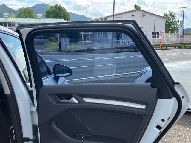 A3 スポーツバック1.4TFSI アルパイン前後ドライブレコーダー/社外マフラー/エアロ/ダウンサス/RSグリル/ETC/Bluetooth接続/アルミホイール/プッシュスタート/バックカメラ(42枚目)