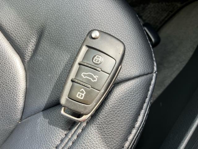 A3 スポーツバック1.4TFSI アルパイン前後ドライブレコーダー/社外マフラー/エアロ/ダウンサス/RSグリル/ETC/Bluetooth接続/アルミホイール/プッシュスタート/バックカメラ(46枚目)