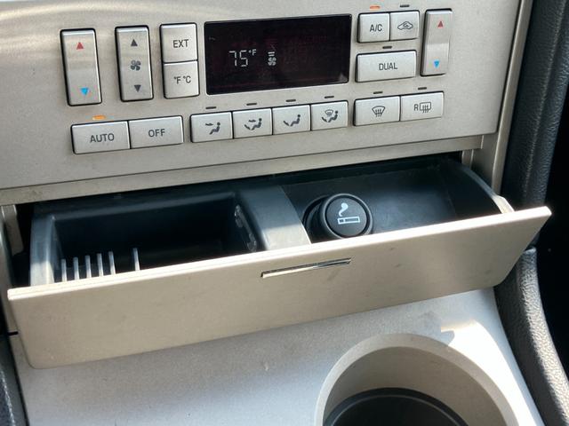 リンカーンナビゲーター ベースグレード（41枚目）