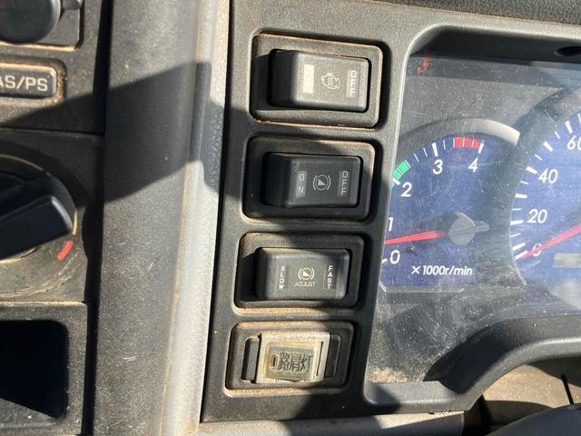 キャンター 　ＭＴ　後輪ダブル　エアコン　パワーウィンドウ　運転席エアバッグ（40枚目）