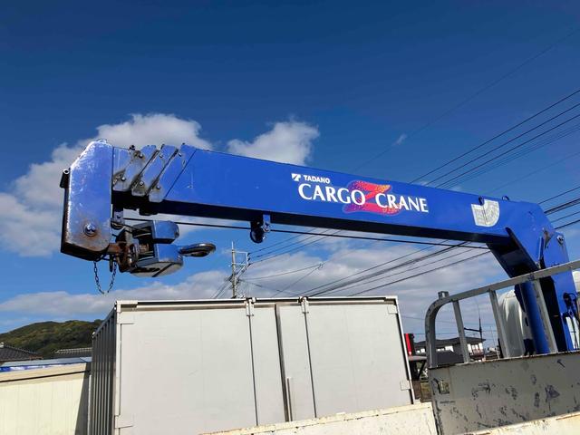 タイタントラック 　ＭＴ　後輪ダブル　ＥＴＣ　アイドリングストップ　電動格納ミラー　ＡＢＳ　エアコン　パワーステアリング　パワーウィンドウ　運転席エアバッグ（15枚目）