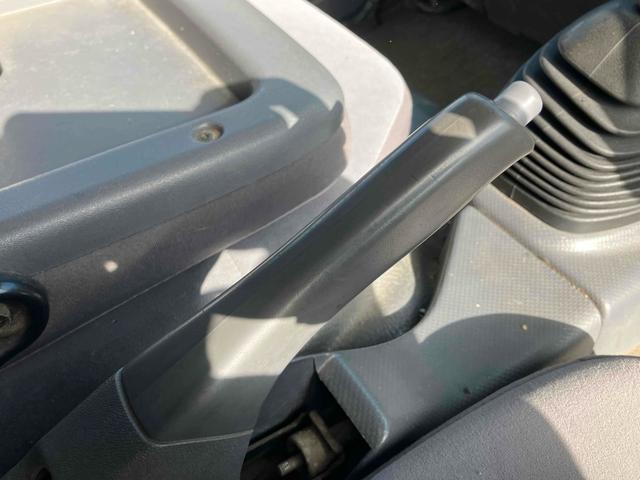 タイタントラック 　ＭＴ　後輪ダブル　ＥＴＣ　アイドリングストップ　電動格納ミラー　ＡＢＳ　エアコン　パワーステアリング　パワーウィンドウ　運転席エアバッグ（49枚目）