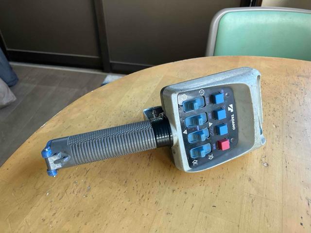 タイタントラック 　ＭＴ　後輪ダブル　ＥＴＣ　アイドリングストップ　電動格納ミラー　ＡＢＳ　エアコン　パワーステアリング　パワーウィンドウ　運転席エアバッグ（53枚目）