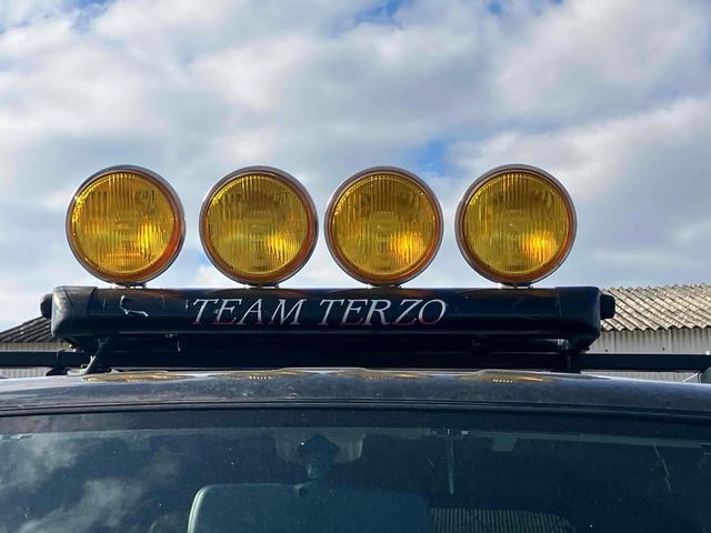 ジムニー ワイルドウインド 4WD ナビ キーレスエントリー 電動格納ミラー シートヒーター MT 盗難防止システム ABS CD DVD再生 ミュージックプレイヤー接続可 Bluetooth ルーフレール アルミホイール(34枚目)