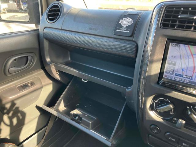 ジムニー ワイルドウインド 4WD ナビ キーレスエントリー 電動格納ミラー シートヒーター MT 盗難防止システム ABS CD DVD再生 ミュージックプレイヤー接続可 Bluetooth ルーフレール アルミホイール(39枚目)